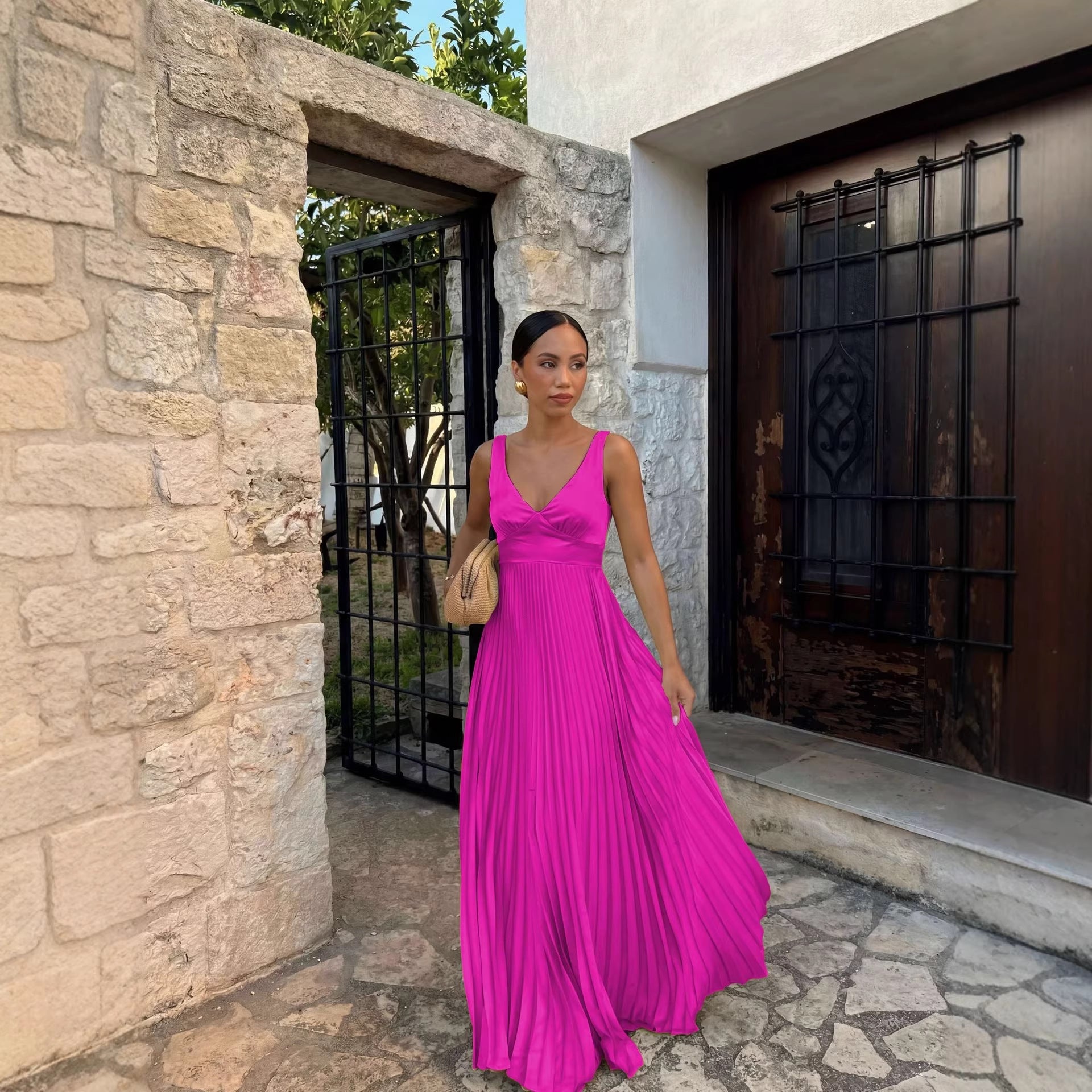 Fitted-waist Pleated Strap V-neck Solid-color Fashionable Dress